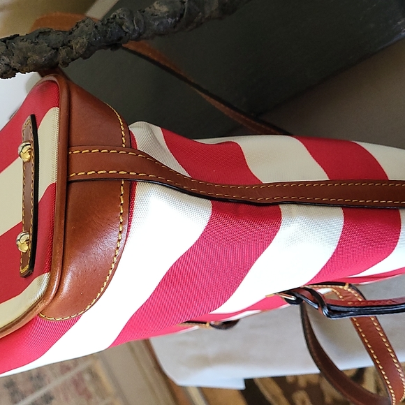 VGE Dooney and Bourke Tote Shoulder Purse - Picture 7 of 9